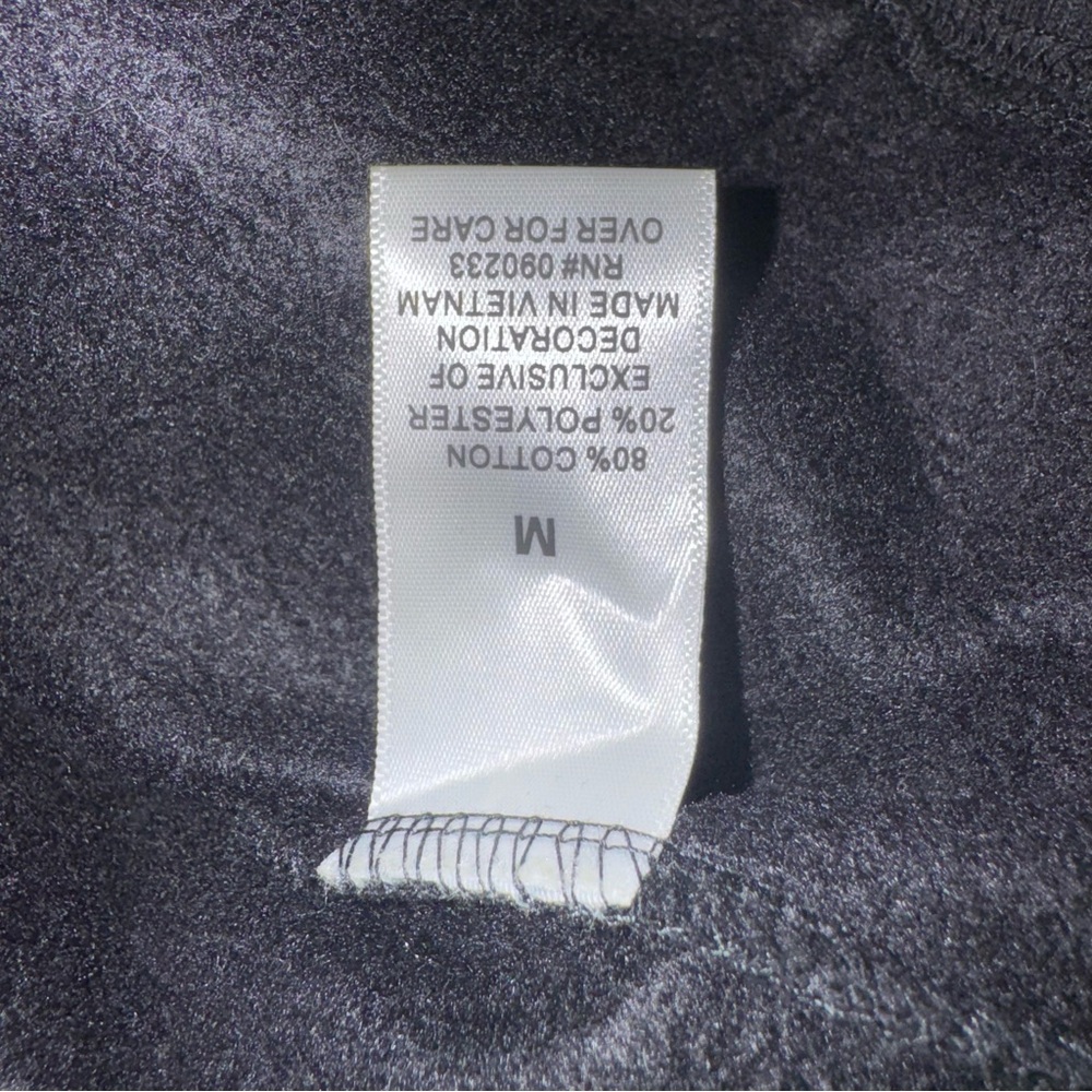 Fear of God Essentials Hoodie Black Tonal Logo Pullover Size M FOG Streetwear - Picture 7 of 7